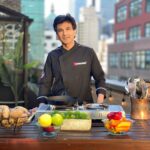 Vikas Khanna Instagram - Spreading the Joy of Indian Cooking across the World. 'Pyaar, Parivar aur Bergner” New York, New York