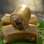 Vikas Khanna Instagram - Many years ago, I think 2013 Lata ji invited me to Prabhu Kunj, she asked me to cook prasad for the prayers. My heart’s wish was granted. ❤️ I steamed baby bananas stuffed with jaggery-coconut-cardamom-sesame seeds. As we are celebrating her legacy in Ayodhya, I wanted to share the simple recipe that Didi loved.