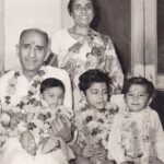 Vikas Khanna Instagram - This image is from Radha’s first Diwali. 50 years ago. 1974. ❤️ Faith is about continuity & celebrating traditions of our ancestors. Hindus across the World celebrate consecration of Ayodhya Ram Temple tomorrow. Though I’m not there physically, but I will celebrate it on Times Square today evening. 📷 My Grandparents ❤️🕊️