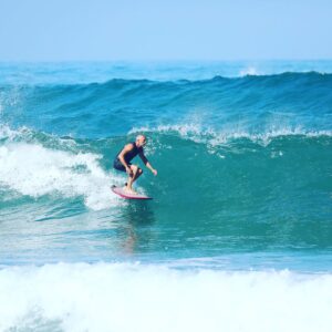 Vincent Cassel Instagram - Last waves of the summer
@joshhallsurfboards @hoalen #goofy4life 📸 @mathieuthoisy