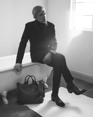 Vincent Cassel Instagram - @prada photo by @davidsimsofficial

#PradaSS23