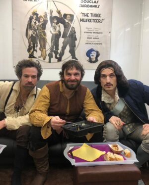 Vincent Cassel Instagram - Mes Mousquetons 
❤️❤️❤️+❤️
Sortie aujourd’hui 5 avril en salle
@piomarmai @francoiscivilofficiel @romainduris @vincentcassel @louisgarrel_official @evagreenweb @lynakhoudri @martin_bourboulon @dimitri_rassam @pathefilms @lestroismousquetaireslesfilms