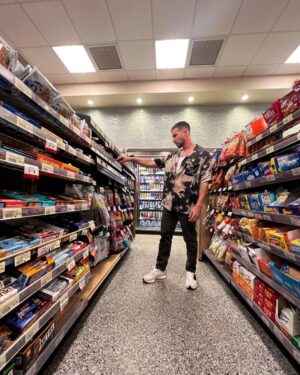 Vinny Guadagnino Instagram - goin to the store, let me know if you guys need anything ?
