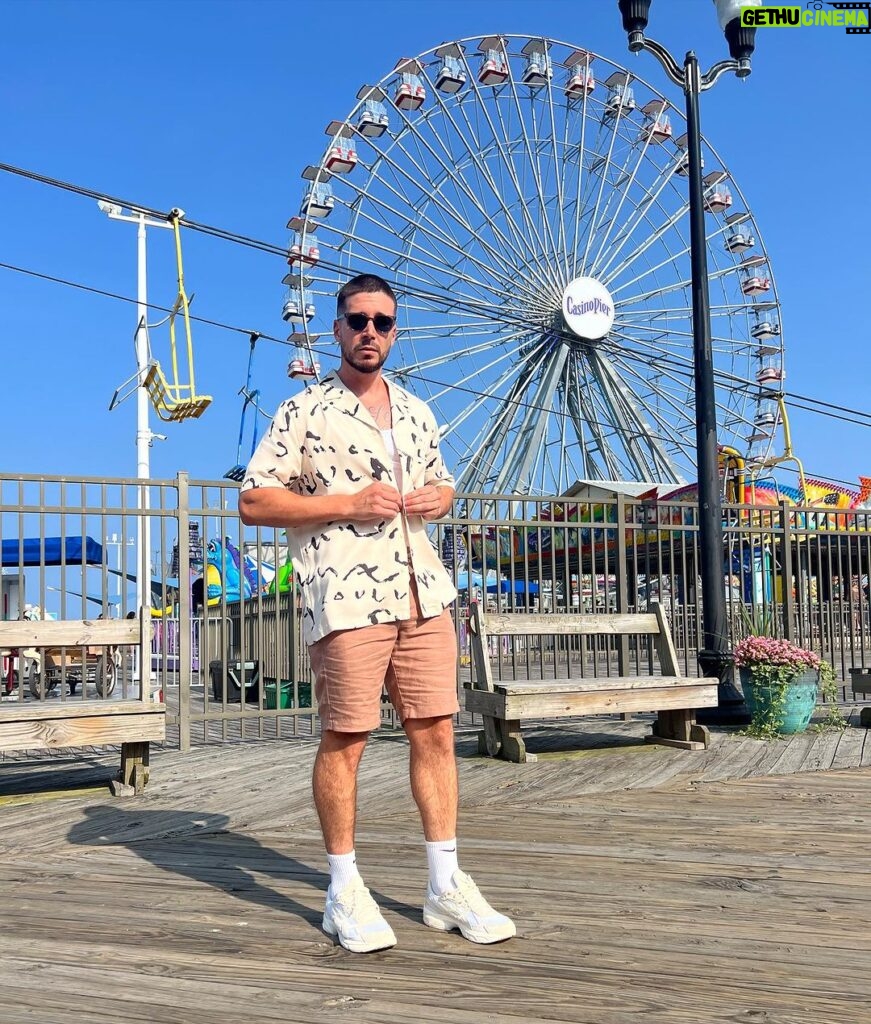 Vinny Guadagnino Instagram - she said “Vinny I’m done with you “ …I said “ are you shore ?” Seaside Heights, New Jersey