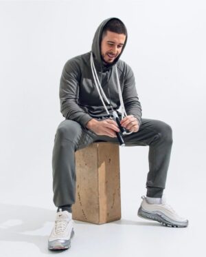 Vinny Guadagnino Instagram - So I picked up jump rope as a  random fitness hobby during quarantine and it got me in sick shape.  I even started another IG page called @vinnyjumps lol. The first rope I ever bought was a @crossropejumpropes and I’m excited to announce that I’m doing a collab with them on some dope weighted (workout), freestyle (speed), and their first beaded ropes (tricks). These are high quality and used by me , and I want to keep sharing this sick workout experience with y’all. Click the link in my bio to check them out and preorder ! #vinnyjumps #crossrope