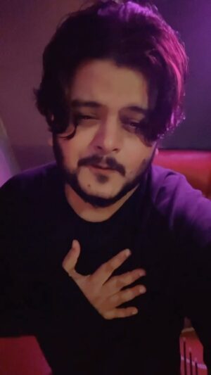 Vishal Mishra Instagram - Tu Khayal Tera Rakhna …💔
Thank you for making #zihaalemiskin such a success. The whole team says thank you ❤️🎶
.
#reels #instareels #vishalmishra
