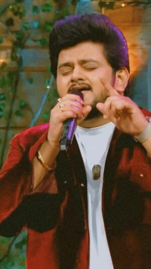 Vishal Mishra Instagram - Aap Ki Nazron Ne On #tkss ❤️ 
.
#latamangeshkar 🙏🏽 #madanmohan 🙏🏽 #rajamehendialikhan 🙏🏽
#reels #instareels #vishalmishra #kapilsharma