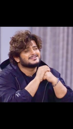 Vishal Mishra Instagram - #VishalMishraLive in #hyderabad on 2 March⭐️ See you all !! 🇮🇳🎵❤️‍🩹
Get your tickets from @insider.in ! 
#evarevaro
#PehleBhiMainIndiaTour #VishalMishraLive
#PehleBhiMain 

@mayurhasija @mayurhasijaentertainment @paytm @feverfmofficial @feverevents.live #vishalmishra