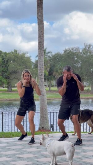 Vitor Belfort Instagram - Ande com pessoas que tem o mesmo propósito que o seu, que são exemplo e que incentivam você a buscar a sua melhor versão.

Aqui em casa é assim, o exercício conecta corpo, mente e espírito e além de nos trazer um corpo forte e saudável, ensina sobre disciplina, foco e resiliência.

Que o nosso estilo de vida inspire você de alguma forma a se movimentar e a cuidar do templo que é o seu corpo!

//

Be around people who have the same purpose as you, who are an example and who encourage you to persuit the best version of yourself.

Exercise connects body, mind and spirit and besides giving us a strong and healthy body, it teaches us about discipline, focus and resilience.

May our lifestyle inspire you to just move and take care of the temple that is your body!

#familiabelfort #lifestyle #bfl #appfitness #weburn