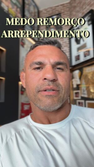 Vitor Belfort Instagram - Quando lemos as Escrituras tendo o tópico do medo em mente, nós vemos que “não temas” aparece mais de trezentas vezes. Essas palavras comumente aparecem como mandamentos, mas assim como as palavras de Jesus para a viúva de Naim (“Não chores”; Lc 7.13), elas são na verdade palavras de compaixão e consolo. Nós as encontramos ao longo das Escrituras quando nossas circunstâncias são terríveis e precisamos ser assegurados de que Deus está perto de nós.

When we read the Scriptures with the topic of fear in mind, we see that some version of “fear not” appears more than three hundred times. These words commonly appear as commandments, but like Jesus’ words to the grieving widow of Nain (“Weep not”; Luke 7:13), they are actually words of compassion and comfort. We find them throughout Scripture when our circumstances are dire and we need reassurance that God is near us.

#medo #naotemas #fujadopecado #jesus #Deus