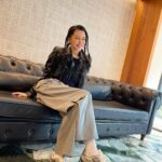 Vivian Hsu Instagram - 早安，過年快到了 新褲子、新球鞋 謝謝 #魏如昀@RETEM03 #Nike 但是穿了20年前的皮衣🖤 黑灰銀永不退流行 你們覺得呢？ ———————————————— お早うございます、もうすぐ旧正月。 新しいズボンと新しいスニーカー。 #QueenWei @RETEM03 #NIKE ありがとう でも革ジャンは20年も着てるやつ🖤 黒とグレー、シルバーは絶対に時代遅れしない色だね。皆さんはどう思う？ @lounes_chen @jenny_lin_0418 @ginnylu