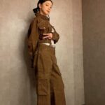 Vivian Hsu Instagram - 分享我在東京吃了一家剛開幕好好吃的燒肉+涮涮鍋 謝謝玲奈ちゃん 謝謝日本電視台 #行列のできる相談所 1/28（日）日本時間21:00-21:54播出 記得收看喔～ ———————————————————— 東京でオープンしたばっかりの美味しい焼肉+しゃぶしゃぶを食べたんだ。 玲奈ちゃんありがとう。 日テレ #行列のできる相談所 ありがとう。 1/28（日）21:00-21:54放送予定なので、お見逃しなく〜 #市來玲奈 #士士 @lounes_chen @shintsaimakeup 還有啊，我開了X和line！請追蹤哦～ そして、公式Xと公式LINEアカウントもあるので、ぜひフォローして下さいね！ 公式X https://twitter.com/IronV_official 公式LINEアカウント https://liff.line.me/1645278921-kWRPP32q/?accountId=vivianhsu