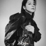 Vivian Hsu Instagram - こんばんは 喜歡彩色還是黑白？ カラフルとモノクロ、どっちが好き？ eqnya FASHION QUEEN July Cover COVER STAR | @vivianhsu.ironv EDITOR & STYLIST | @__yizhen______ INTERVIEW & TEXT | @coco_yy_cest STYLING ASSISTNAT | @000000ooo_x PHOTOGRAPHER | @johnnylu.jpg HAIR | @lounes_chen MAKEUP | @jenny_lin_0418 JEWELRY | @damianiofficial @enyafashionqueen #enyafashionqueen #7月號封面人物 #徐若瑄 #vivianhsu #coverstar #DAMIANI
