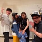 Vivian Hsu Instagram - 確診後乾咳了8天沒停過 謝謝大哥、天山、Kei 幫我買藥🖤 希望明天醒來支氣管就不發炎 能好好唱歌給大家聽 然後，為什麼黑色餅乾明明不是上班中 天山的私服棒球帽，還有牛角呢？🤣 #黑色餅乾 #ブラックビスケッツ #早安少女 #モーニング娘 コロナの後8日間も空咳が止まらない 兄貴、天山、Kai薬を買ってくれて〜ありがとう🖤 明日起きたら気管の炎症が治りますように 皆さんに良い歌を届けられますように 神様お願いします🙏🏻 そして、ブラックビスケッツの仕事でないのに 天山どうして私服の帽子に角が付いてるの @nanchan_official_ @amano2142 @keiyasuda1206 @shhshhshh.tw 明天見！明日ね～ 【Vivian Hsu 1st. Fan Meeting in Japan】 日程：2023年7月3日（月） 時間：17：30開場／18：30開演 場所：ヒューリックホール東京 （東京都千代田区有楽町2-5-1 有楽町マリオン11F）