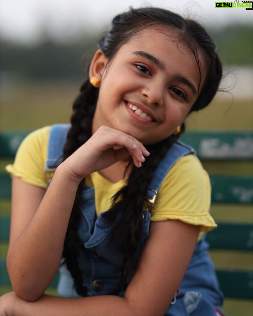 Vriddhi Vishal Instagram - Happy Sunday ❤❤ 📸 @vishal_kannan03 #vriddhi #vriddhivishal #childartist #childinfluencer