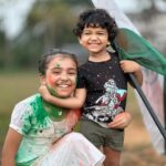 Vriddhi Vishal Instagram - With ma Kittu ❤️❤️🇮🇳🇮🇳🇮🇳❤️❤️❤️ 📸 @vishal_kannan03 #happyrepublicday #withkittu #brother #brothrlove❤️