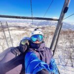 Vuthithorn Milintachinda Instagram - มุ้งมิ้งออนเดอะเมาน์เท่น Ski day with @woodytalk 🥰🥰 Grand HIRAFU ウェルカムカフェ