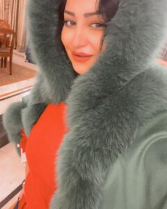 Wafaa Amer Instagram - @kastoria.fur