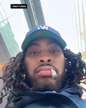 Waka Flocka Flame Instagram - Sometimes curiosity have me saying what if… i wish i could express my what if’s with y’all but i gotta reach that level of vulnerability with y’all because having people that support make it real easy to express yourself with the feeling of be heard, seen, and loved at the same time.. I’m looking for a blunt roller again 👇🏾👇🏾👇🏾