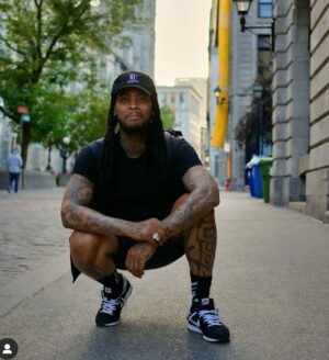 Waka Flocka Flame Instagram - God in these 37 yrs you showed me sooo much love man words can’t explain my feeling right now i’m wiser and smarter then ever right now thank you thank you thank you i’m 37 frfr wow…. Grown man looking good on a young King 😁 I’m bout to be so unapologetic!!! #GeminiSeason