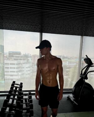 Way-ar Sangngern Instagram - Delay gratification.