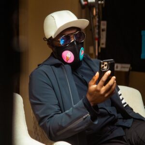 Will.i.am Instagram - Work…Work…Work…

I feel like my office is in my pocket and my hands 24/7…

NO DOWN TIME…
GO GO GO!!!

MANIFEST THE DREAM…