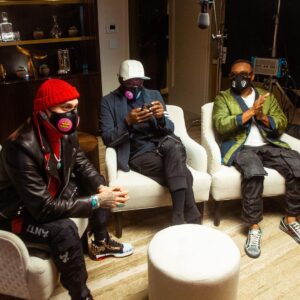 Will.i.am Instagram - Work…Work…Work…

I feel like my office is in my pocket and my hands 24/7…

NO DOWN TIME…
GO GO GO!!!

MANIFEST THE DREAM…