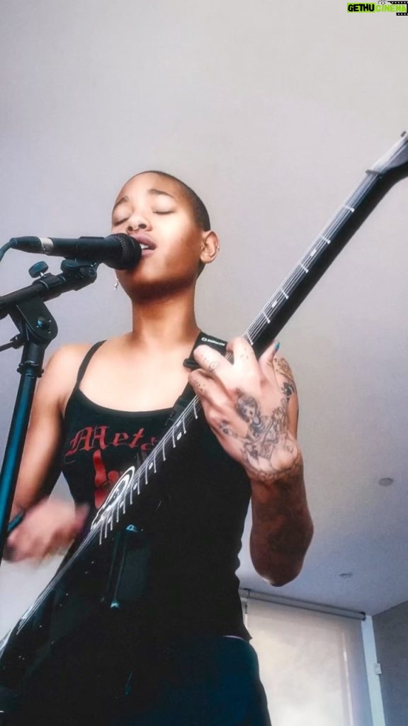 Willow Smith Instagram - I fell in love with an emo girl!