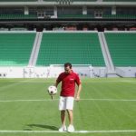 Xavi Hernández Instagram - "L'espectacular estadi A l'Thumama serà inaugurat el divendres 22 d'octubre, amb la final de la Amir Cup. Estaré allà i espero veure't també!" ___ "El espectacular estadio Al Thumama será inaugurado el viernes 22 de octubre, con la final de la Amir Cup. ¡Estaré allí y espero verte también!" ___ "The amazing Al Thumama stadium will be inaugurated on Friday, 22th October, with the Amir Cup final. I will be there and I hope to see you too!"