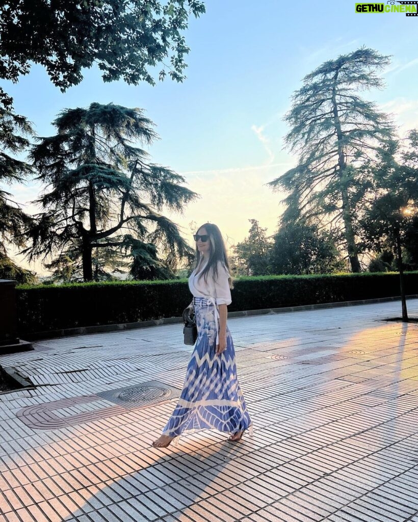Ximena Navarrete Instagram - En … Madrid 🫰🏻 wearing @benitosantosoficial Madrid, Spain