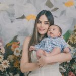 Ximena Navarrete Instagram - Amor infinito ♾️!!! @alisgonzalezphotography Gracias por capturar estos momentos que quedan en el corazón para siempre . Lo máximo, amé todas las fotos de nuestra sesión del día de las madres con mi invitada estelar, mi mamá 🫶🏻 XVN + JCVN