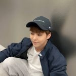Xiumin Instagram - EXO-L 여러분~ >.< 제가 직접 고르고 디자인한 옷 어때요? Happy Holidays!! 🎄🎄 . . link in Bio #Xiumin_X_Represent #AD #weareoneexo #exo