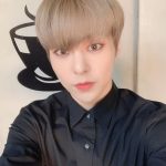 Xiumin Instagram - 조금 더 남겨봅니다. 잠시만 안녕~~🤗