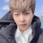 Xiumin Instagram - 조금 더 남겨봅니다. 잠시만 안녕~~🤗