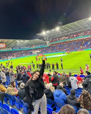 Yağmur Tanrisevsin Instagram - Tarihi bir güne tanıklık etmenin gurur ve mutluluğuyla … 🇹🇷❤️🤍 @millitakimlar #LiderTürkiye #BizimÇocuklar #Euro2024
