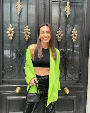 Yağmur Tanrisevsin Instagram - Günün rengi 💚