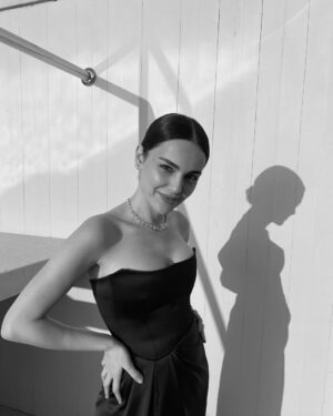 Yağmur Tanrisevsin Instagram - 🖤