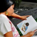 Yalitza Aparicio Instagram – 😍 @yalitzaapariciomtz lee un fragmento desde #México del nuevo libro de la UNESCO con editoriales infantiles de todo el mundo que muestra la riqueza de las lenguas y las tradiciones: “Lo que nos hace humanos”.
📚 Consulta el video-lectura de la Embajadora de Buena Voluntad de la #UNESCO para los #PueblosIndígenas, Yalitza Aparicio, y conoce más sobre la publicación en:
🌐unesco.org/es/articles/que-nos-hace-humanos
.
.
#DíaInternacionalDeLosPueblosIndígenas  #somosindígenas #pueblosindígenas #lenguasindígenas #elmundoquequeremos #noalodio #combateelracismo #internationaldayofindigenouspeople #indigenousday #weareindigenous #indigenouspeople #indigenouslanguages @indigenouslanguages @culturamx @sepicdmx  #UNESCO #UNESCOMéxico #México #ODS #SDG
