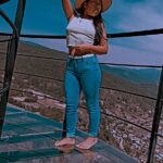 Yalitza Aparicio Instagram - 🥰 Oaxaca nunca nos dejara de sorprender. . . . Todos queremos #amigos así ☺️, que te llenan la memoria de #fotos, y real , no me di cuenta de varias 🙈