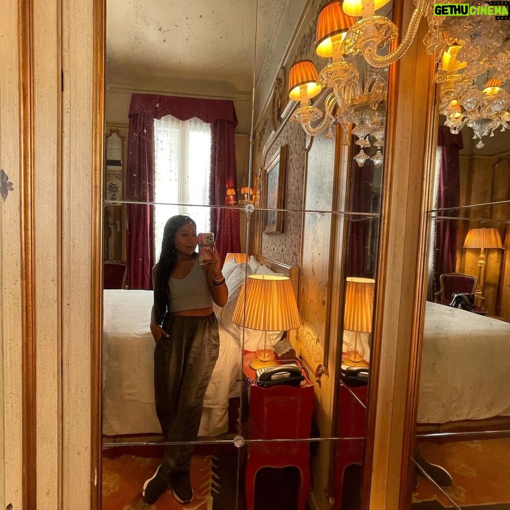 Yalitza Aparicio Instagram - Recordar es volver a vivir 😍😍😍 Italia, Venezia