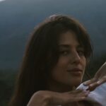 Yanna Lavigne Instagram - Paz, conexão, mergulho em mim. SILÊNCIO.