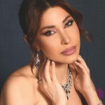 Yara Instagram - اللوك غرام 💕✨ بتوافقوني؟ 😍 📸 from the #wedding Dressed by: @aavvafashion Jewelry: @samrajewellery Makeup: @alberto_makeup Hair: @wassimsteve Contact lens: My collection “Lilium Hazel” @samacontactlens 👁 Photographer: @zobiansaadofficiall #Yara | #يارا United Arab Emirates