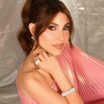 Yara Instagram - شو حلوة الليالي وانتوا دايماً ببالي 💖 📸 from my concert at @sohogardenpalm @soholivedxb Dressed by: @fauxconsultancy @semsem 😍 Styled by: @khalilzein.official Makeup by: @alberto_makeup Jewelry: @samrajewellery Contact lens: My collection “Lilium Hazel” @samacontactlens 👁 Photos by: @zobiansaadofficiall #Yara | #يارا United Arab Emirates