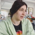 Yasemin Sakallıoğlu Instagram - Evli çiftler neden dertleşmemeli? 😂
