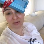 Yasemin Sakallıoğlu Instagram - Yazın dönüştüğüm karakter😂