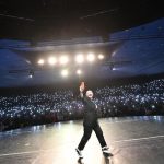 Yasemin Sakallıoğlu Instagram - Biz 2023 sezonunu bu akşam böyle bir kalabalıkla Bostancı’da açtık. İyi ki siz, iyi ki biz. İyi ki hep beraberiz❤️