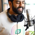 Yashraj Mukhate Instagram – Hey Guys! Check out this Amazing and Fun jingle I made for Tic Tac, aur mood ko Refresh kar lo mere Yaaro 😊 Jaldi Jaldi reels banake daalo iss jingle pe, & stand a chance to win a Smartwatch worth Rs.40k, what are you waiting for? Details on @tictacindia page. #TicTacLife #AD