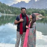 Yasir Hussain Instagram - Me with my best and only vacation partner @iiqraaziz 😘