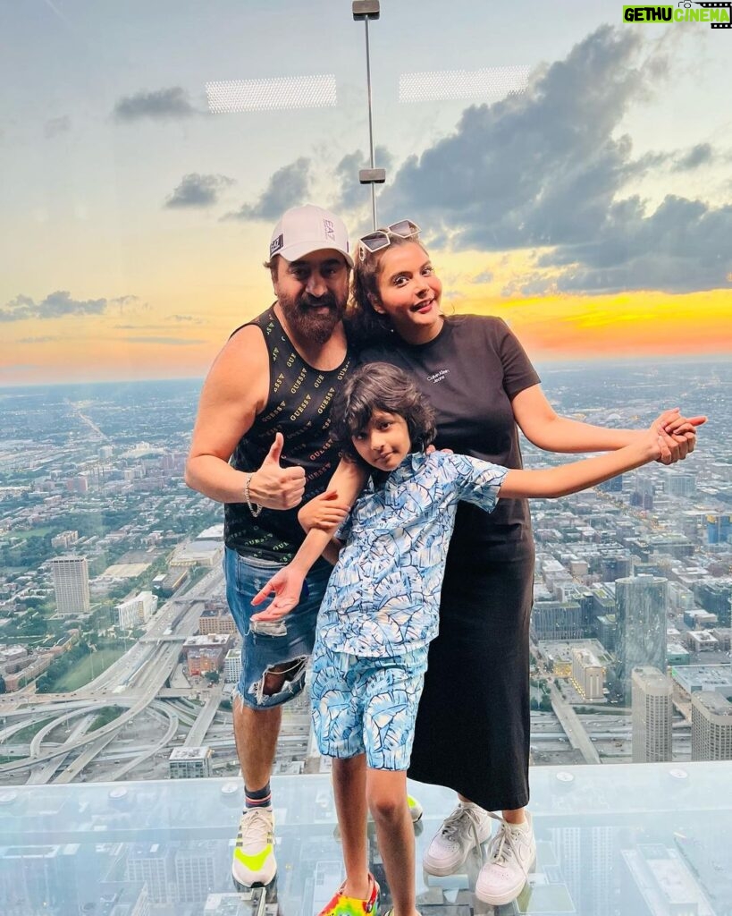 Yasir Nawaz Instagram - Willis tower Chicago ❤
