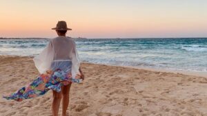 Yasmine Raeis Instagram - #summervibes #summer2021 💙💙💙💙📸@mayelhossamy